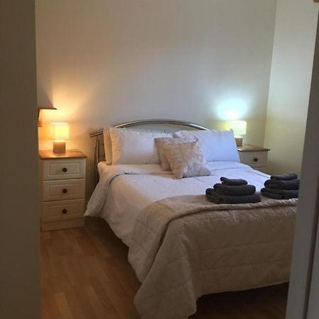 Entire 3 Bedroom House Ballyshannon Town Centre ภายนอก รูปภาพ