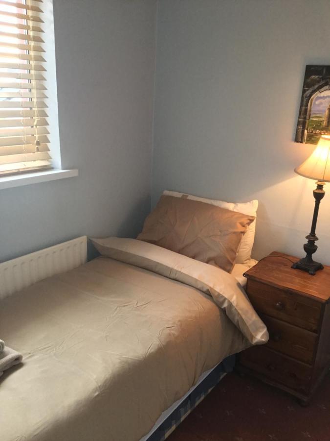 Entire 3 Bedroom House Ballyshannon Town Centre ภายนอก รูปภาพ