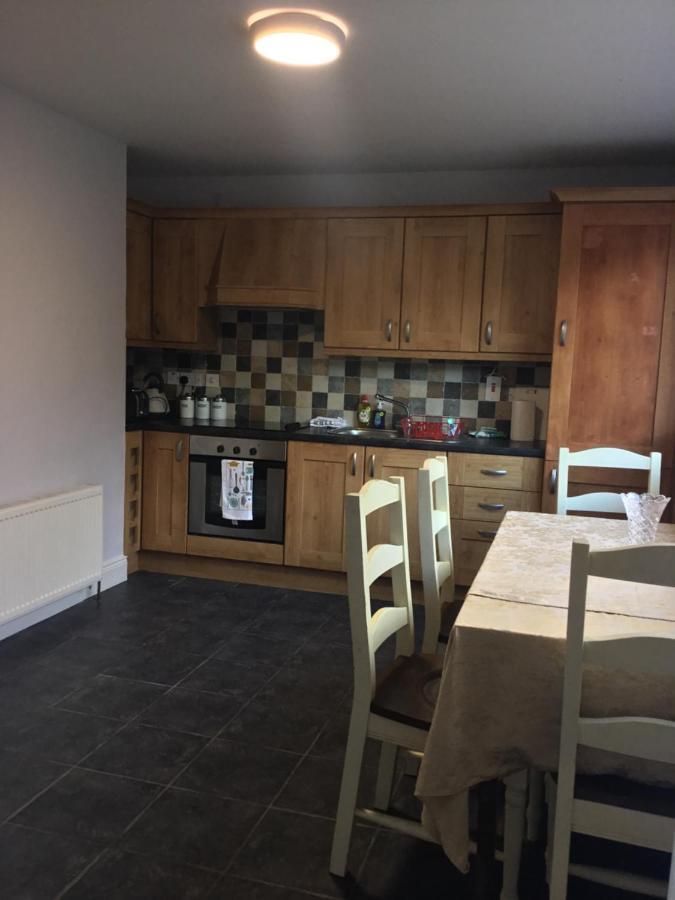 Entire 3 Bedroom House Ballyshannon Town Centre ภายนอก รูปภาพ