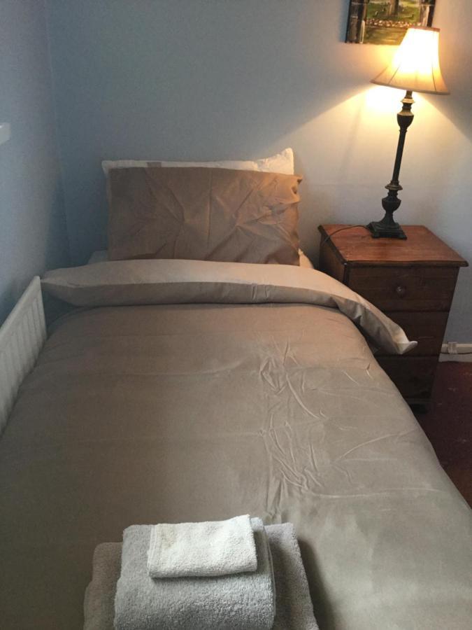 Entire 3 Bedroom House Ballyshannon Town Centre ภายนอก รูปภาพ